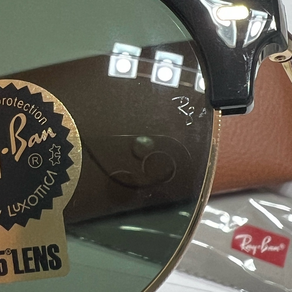 Ray-Ban 4429 Black and Gold Sunglasses with G-15 Lenses. - Picture 4 of 6
